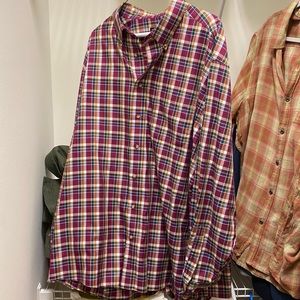 Jos. A . Banks Button Up Men’s Shirt